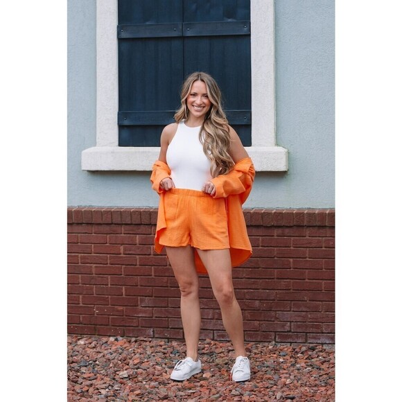 Show Me Your Mumu Hendrix Shorts Orange XS - Picture 1 of 5